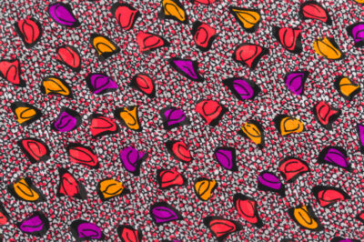 イタリア 輸入生地<BR>ピュアシルク・バックサテン<BR>ジャカード織りxアブストラクト・プリント<BR>10cm単位 生地・布(f214)