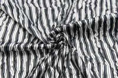 イタリア 輸入生地<BR>ヴィスコース・シルク<BR>サテン<BR>ストライプ・プリントxリンクル加工<BR>10cm単位 生地・布(3095mr)