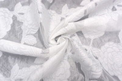 輸入生地 ジャカード <br>【WISE NATIONS/ ワイズ・ネーションズ】<br> CONCERTO<br>フローラル・ジャカード<br>カットワーク<br>シンセ素材<br>10cm単位 生地・布(NW262EG)