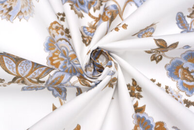 イタリア 輸入生地<br>ピュアコットン・ブロード<br>フローラル・プリント<br>10cm単位 生地・布(3853mr)