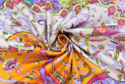 イタリア 輸入生地【ETR】<br>ピュアコットン・ローン<br>ペーズリー・プリント<br>10cm単位 生地・布(3858mr)