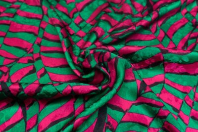 イタリア製 <BR>ピュアシルク・サテン<br>変わりゼブラ・プリント<BR>30cmから10cm単位 生地・布(f815)