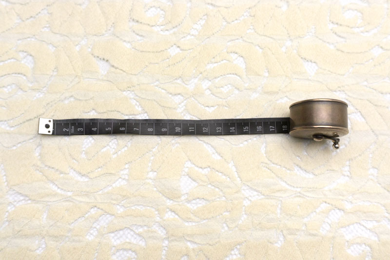 イタリア 輸入生地<BR> 【A.F.】<BR>ウール・ポリアミド<BR>ケミカル・レース<BR>両端スカラップ仕上げ<BR>10cm単位 生地・布(3899mr) - 画像 (3)