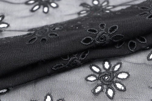 イタリア 輸入生地<BR>ポリエステル100%チュール<BR>アイレット・エンブロイダリー<BR>10cm単位 生地・布(3898mr)