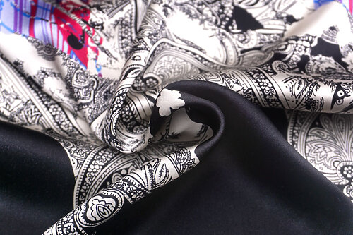 イタリア 輸入生地<br>【A.M.】<BR>ピュアシルク・サテン<BR>ペーズリー・プリント<BR>1.5m単位 生地・布(3955m)